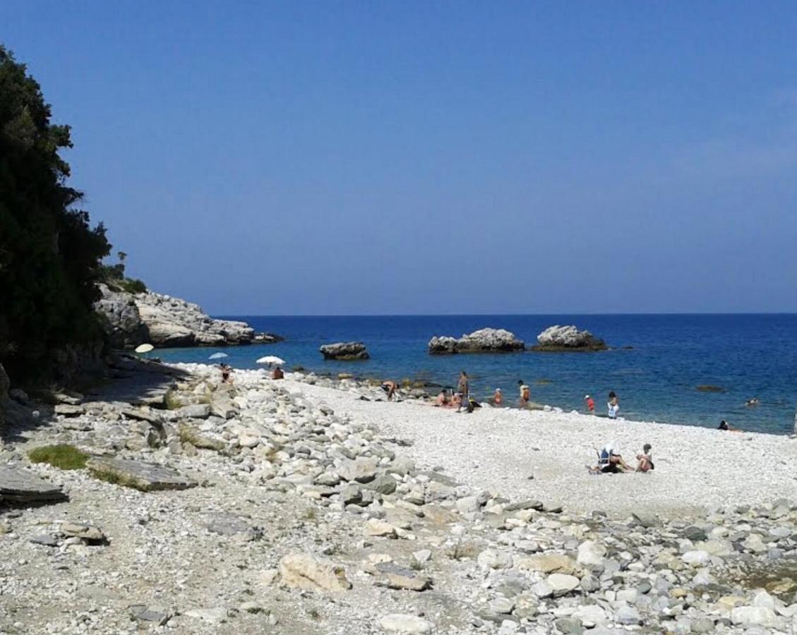 Palia Damouhari Hotel Damouchari Bagian luar foto
