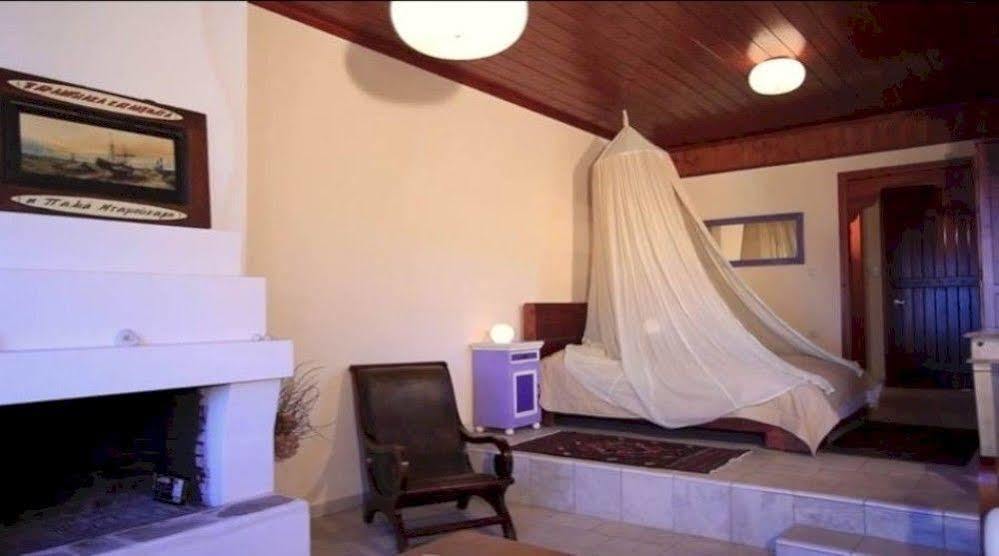 Palia Damouhari Hotel Damouchari Bagian luar foto